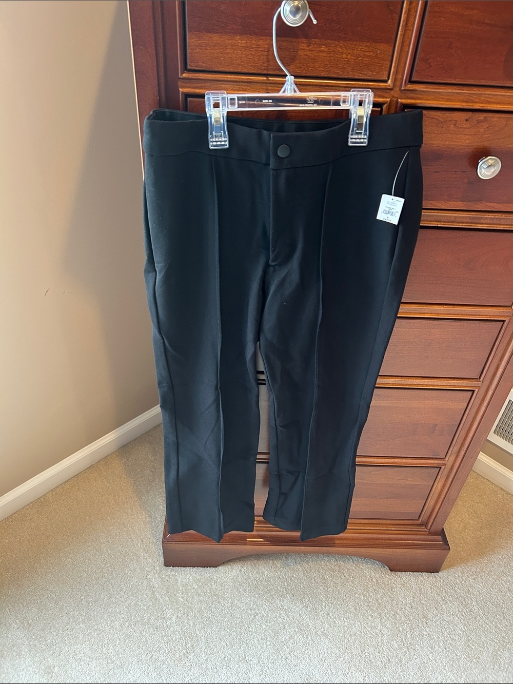 Gap NWT Women’s Black Ponte Dress Pants - Classic Straight Fit, size 6 petite